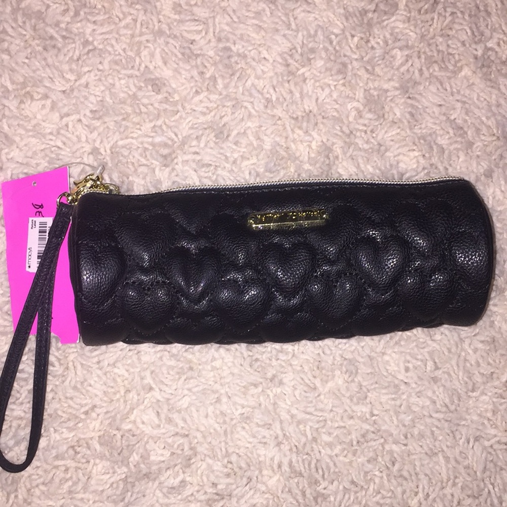 Betsey Johnson Pencil Case quilted black!
